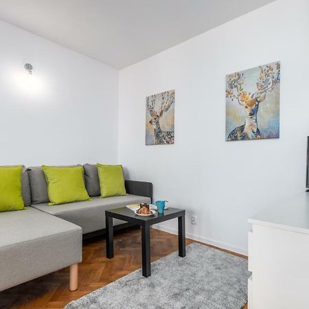Apartaments Solec 79 By Noclegi Renters Varšava Exteriér fotografie
