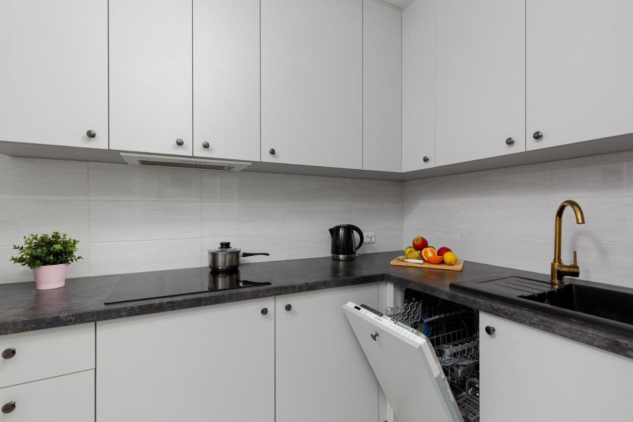 Apartaments Solec 79 By Noclegi Renters Varšava Exteriér fotografie