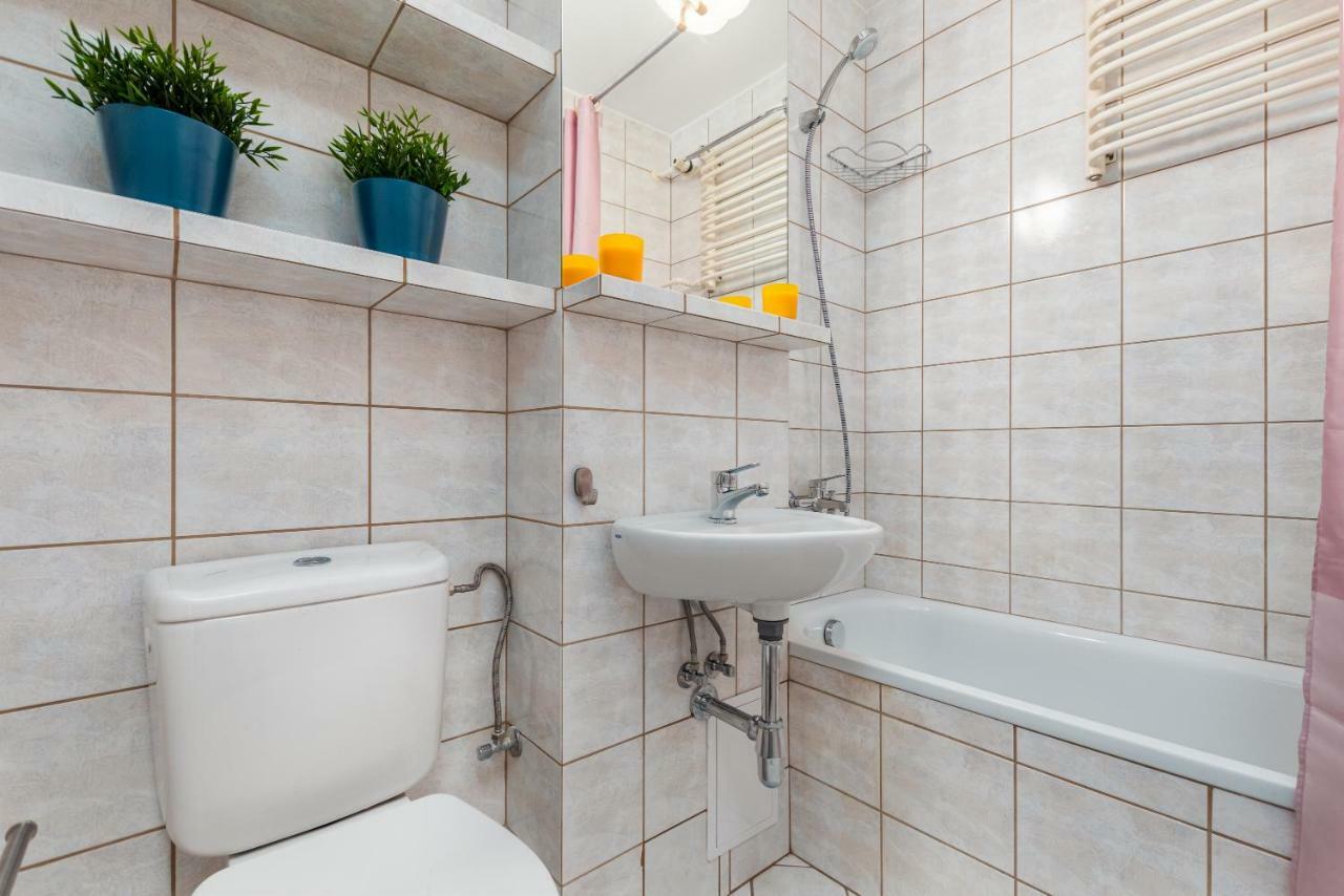 Apartaments Solec 79 By Noclegi Renters Varšava Exteriér fotografie
